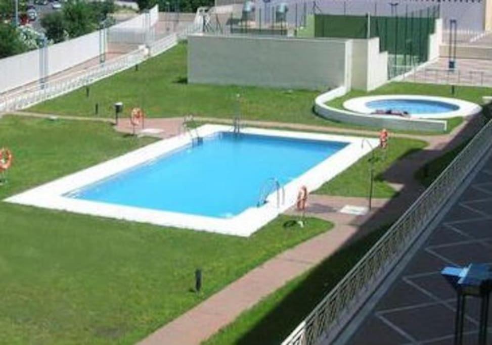 Fibes Con Piscina Y Parking Gratis Apartamento Sevilla Este Экстерьер фото